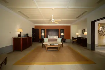 Interconnecting Family Suite – 3326 x 2213