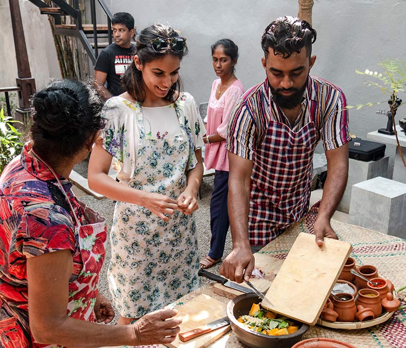 Galle Fort Cooking Class with Mama